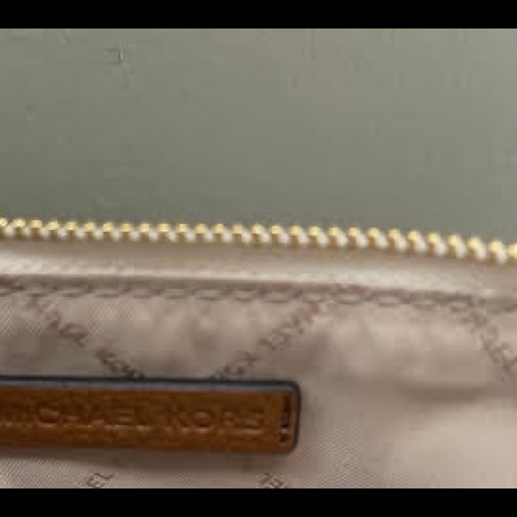Michael Kors Logo Wristlet - Picture 3 of 4